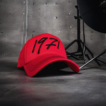 Load image into Gallery viewer, 1971. Red 🇦🇪
