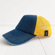 Load image into Gallery viewer, Jeans Edition
