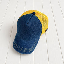 Load image into Gallery viewer, Jeans Edition
